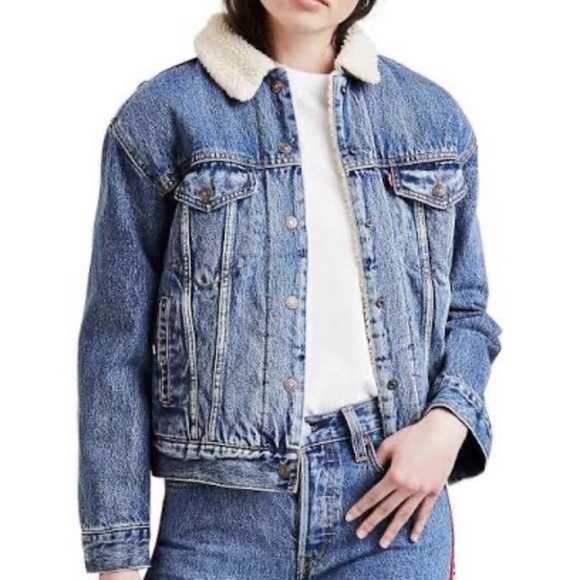 Levi's Jackets & Blazers - Levi’s Exboyfriend Sherpa lined Denim Jacket size XL